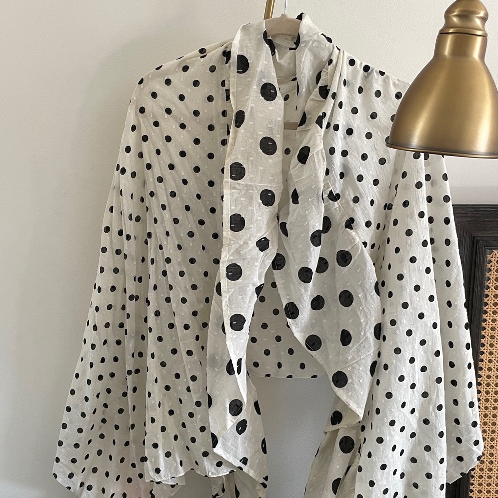Betsey Johnson Polka Dot Shawl / Cardigan NWT